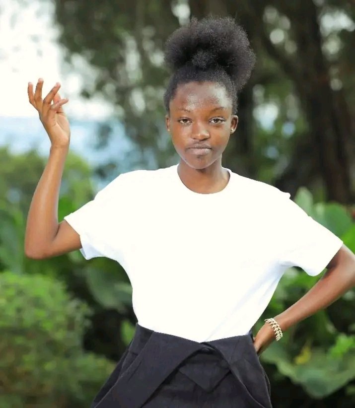 Kigeziteensmg's tweet photo. Good morning Kigezi,
Another day to remind you that voting kicks off on 20th November!
Let The Teens Decide 
Grand Finale, 20th December, White Horse inn-Kabale. 
Get ready! https://t.co/TEtnDqSOgR