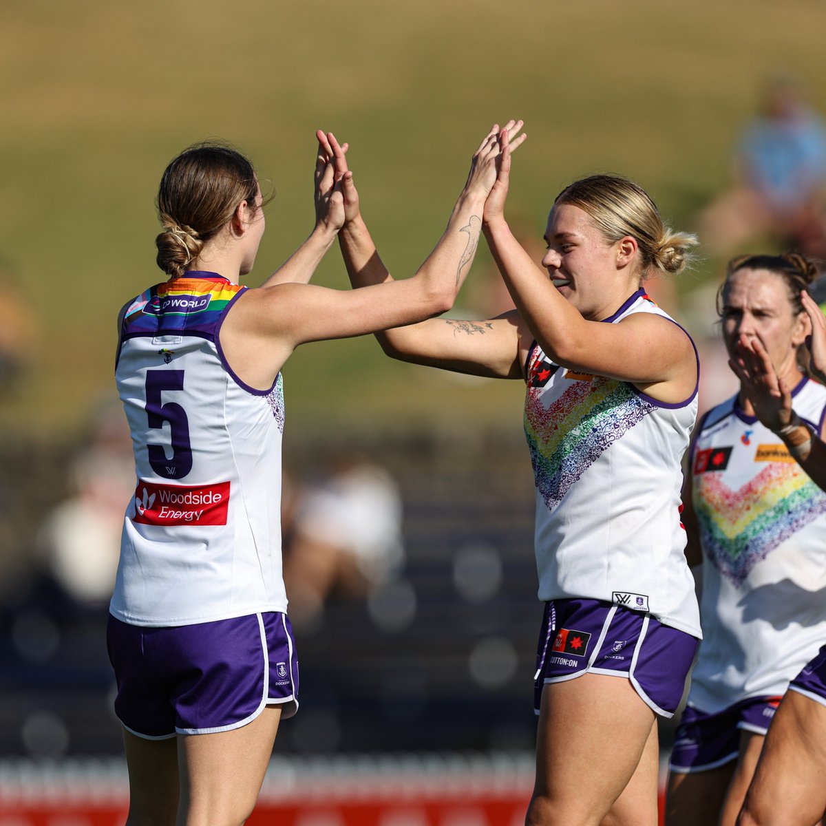 SEZ VEZ GOAL 🚨 her first goal of the season coming at a crucial time!!

🍊 40 ⚓️ 47

#AFLWGiantsFreo #foreverfreo