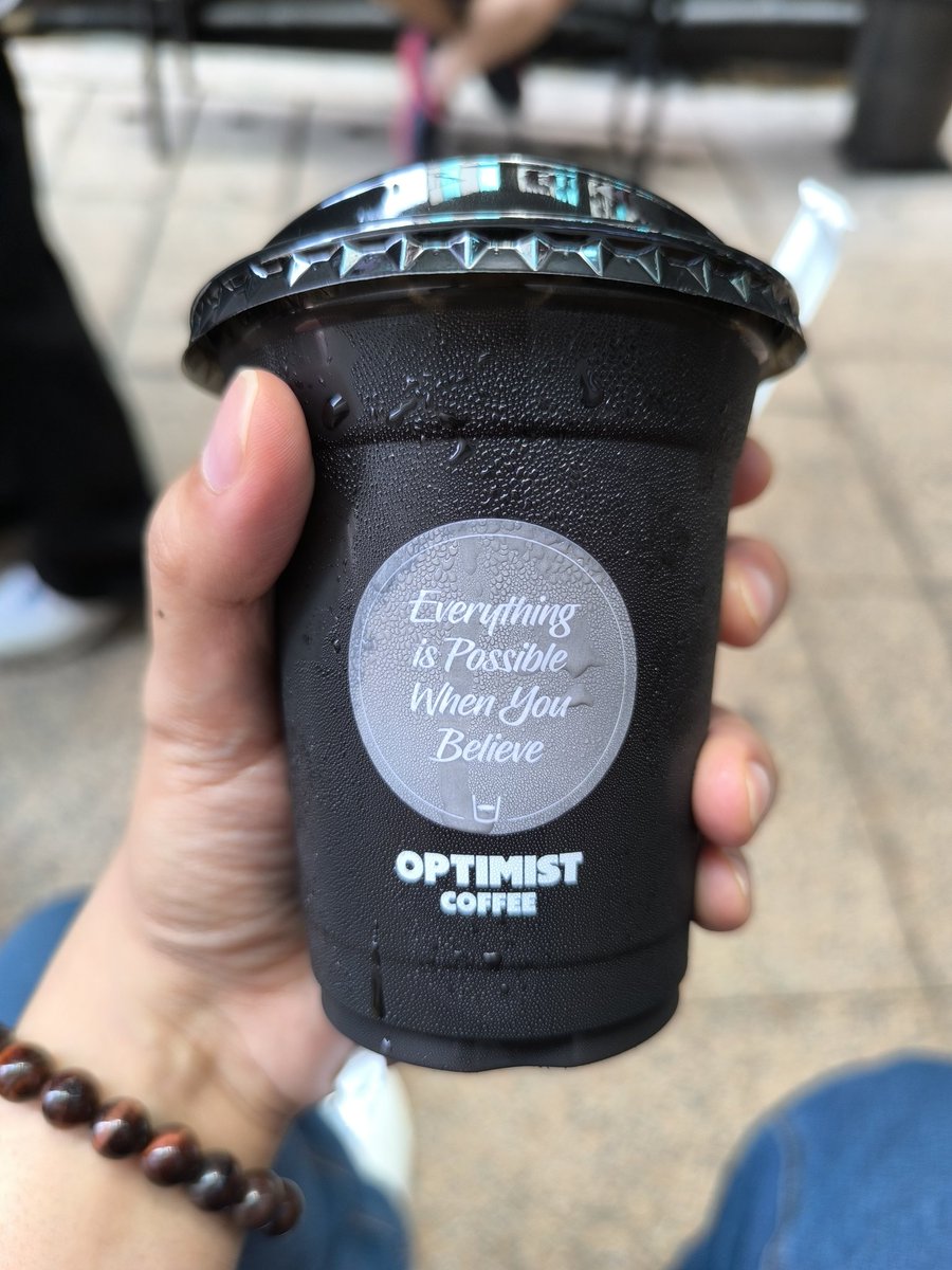 I'm out in the wild enjoying some cold brew and lemonade soda from Optimist Coffee and cookies and cream cheesecake from Urara Cheesecake while vibing out to city pop classics during this Citypop Day pop-up event outside Lot 10.

Very rare weekend outing for me. I'm usually home.