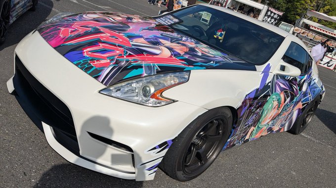 描き下ろさせていただいたレースクイーン衣装のひなーの&べに様Z34を拝む事ができましたっっっ
改めて見ると頑張って描いたなあとしみじみ…!
#ひなのの絵なの
#べにっき 