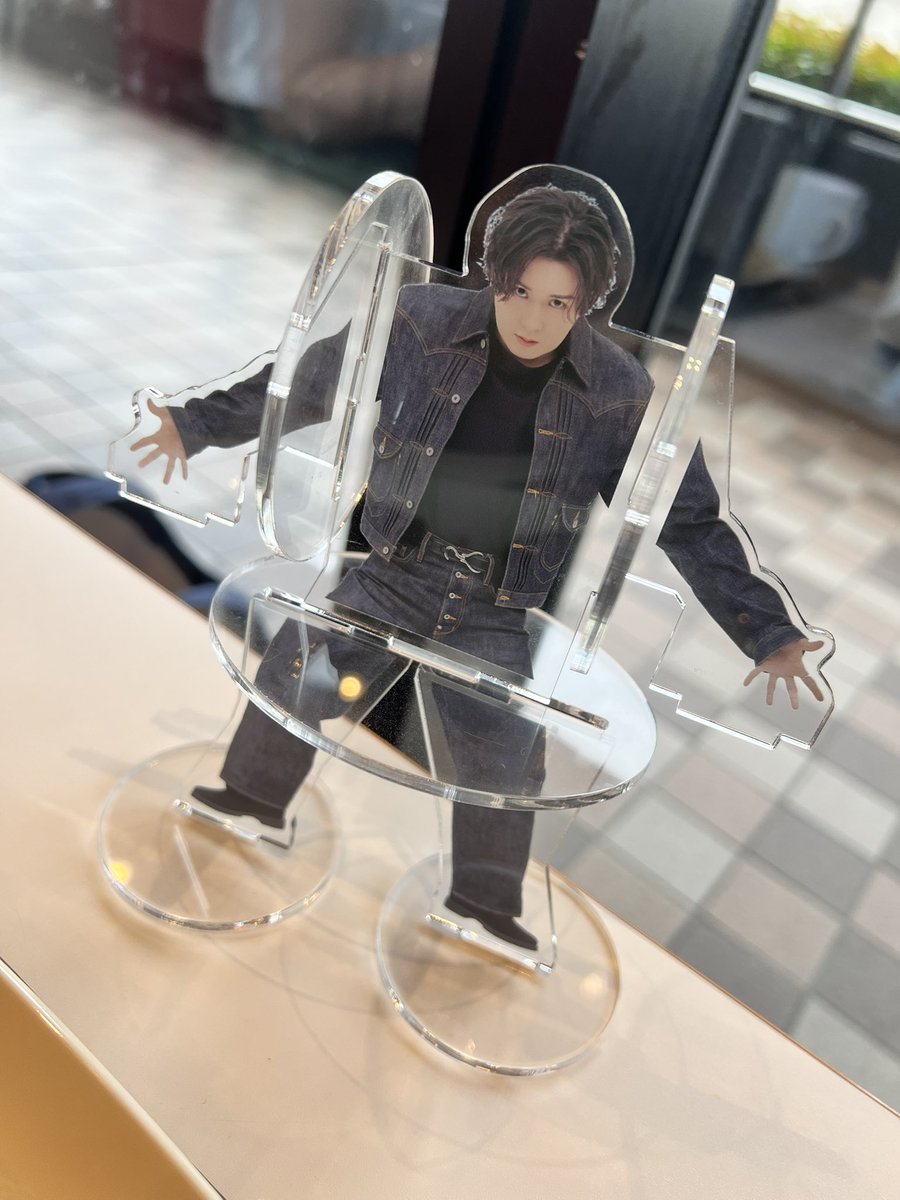 心くんのアクスタ、奇跡的に5つ買ってストレートに揃いましたwww
でかいwww

でも上限3だったので、事前物販で3つ、開場後物販で2つ買いましたけど笑
(全5種で上限3とは😇)