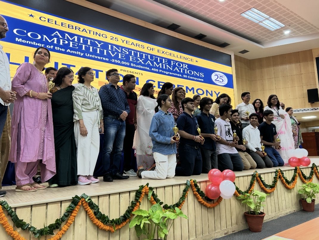 Glad to join Felicitation Ceremony to honor JEE, NEET, Science Olympiad achievers ⁦<a href="/AmityUni/">Amity University</a>⁩ Chief Guest Chandrika Kaushik DRDO DG felicitates students, Chairperson Amita Chauhan honors dignitaries. Guests from CSIR, DST, UGC, IGNOU grace. Director Minaxi Rawal coordinates