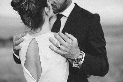 In amore,
gli anni non contano, 
conta il cuore 
che batte allo stesso ritmo.

(Cit.)