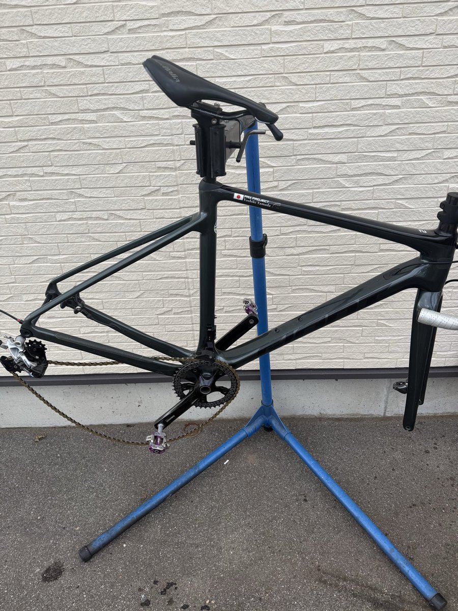 yoshi_mtb's tweet photo. シクロクロスの活動縮小の為、放出します。
レースで使用していたので小傷等はあります。
パーツやフレームのより詳しい状態についてはDMにてお願いします。

GIANT TCX ADVANCED PRO(ペダル、サドル、ハンドルは付属しません) https://t.co/6ktqSmX1Jn