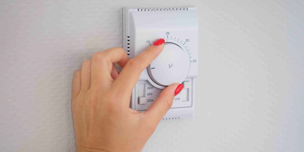 Time to switch?  

As the days grow shorter and the chill begins to creep in, many households start to brace for the inevitable rise in energy usage.  

Here are a few tips on how you could save money this winter: caritassalford.org.uk/time-to-switch/