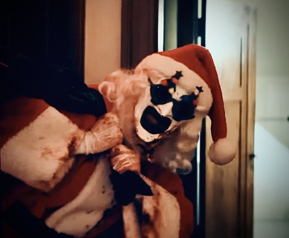 mastermitch's tweet image. TERRIFIER 3 
#horrormovies🪓#Terrifier3 
#HHN #HalloweenVibes 
🎃
#ArtTheClown 
🎠 
youtu.be/zaPcin5knJk?si… 🎅🏻 

@terrifier_fans #horrorgenre