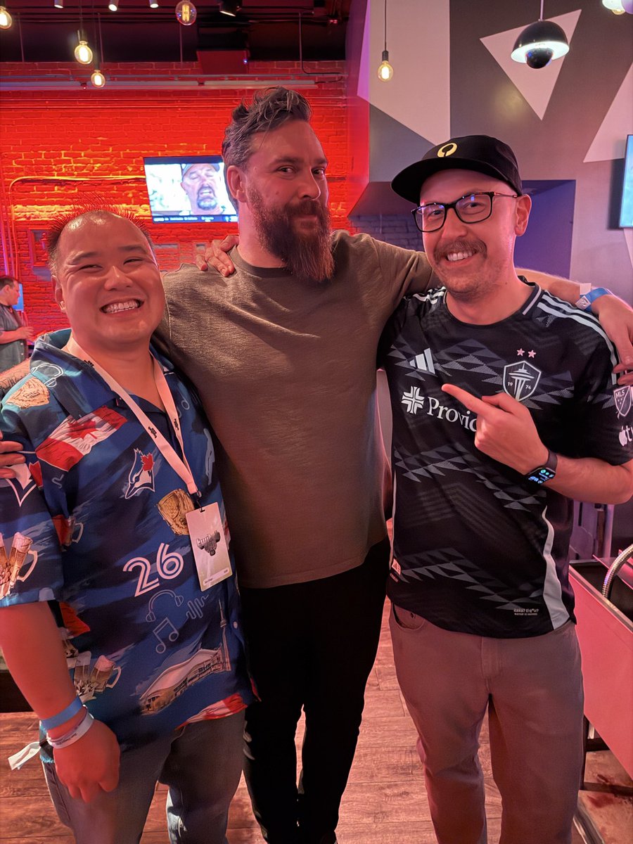 Hanging with the legendary <a href="/asalisbury/">𝙰𝚗𝚍𝚢 𝚂𝚊𝚕𝚒𝚜𝚋𝚞𝚛𝚢</a> <a href="/Pijinnn_/">PIJINNN</a>