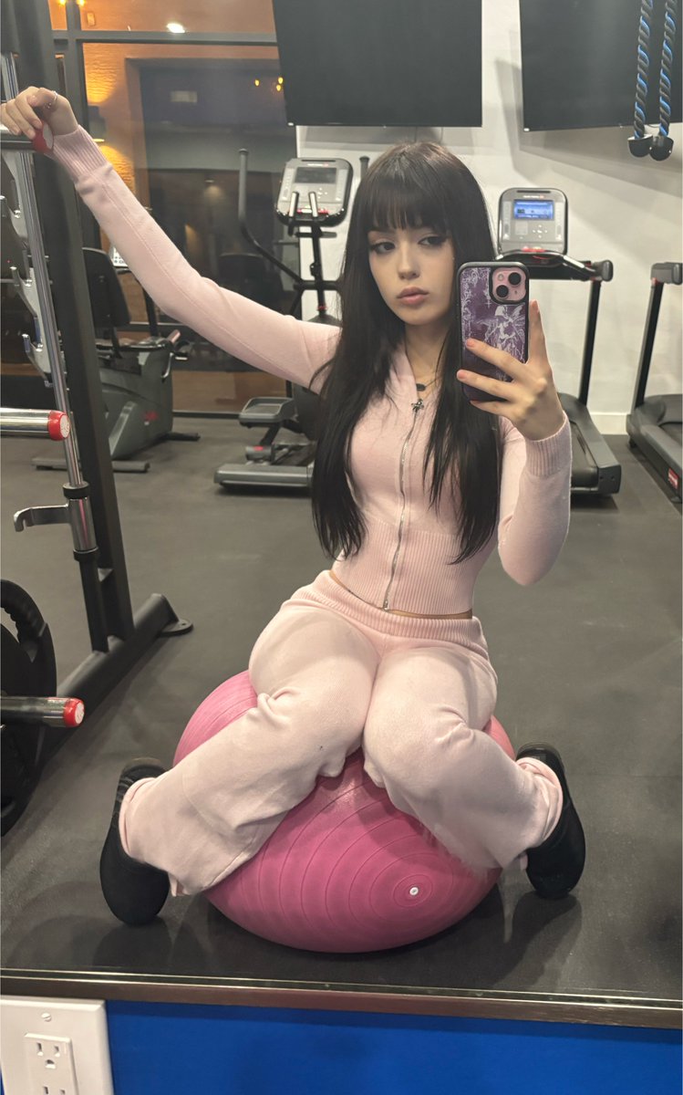 is it controversial to wear Uggs to the gym?