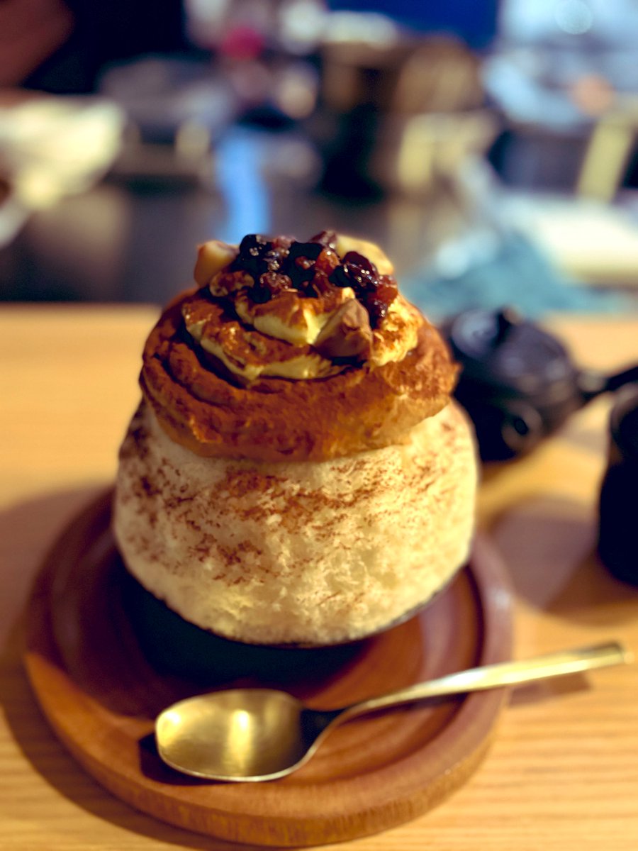 kuro_koori_cat's tweet image. 2025.10.17
金曜日恒例になってる
#CHAP 
氷師匠Bと

イタリアン食べてなかったので
新作行かずに
ラム変で頂きました

今日も本当に美味しすぎ😋
#かき氷 #氷活