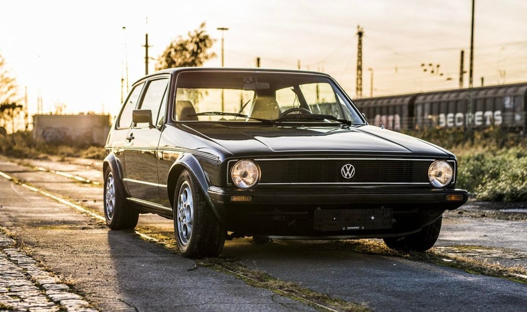 evshift's tweet image. The Artz Golf 928: a Golf reengineered from the ground up based on ...
 
evshift.com/342059/the-art…
 
#AwesomeCarMods #CarModifications