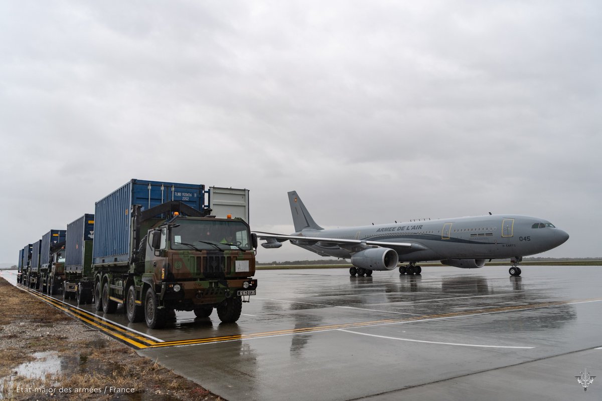#NATO reinforces its deterrent and defensive posture in Roumanie 🇷🇴with the Multinational Battle group, by reinforcing it temporary at Brigade level 🇫🇷. #StrongerTogether