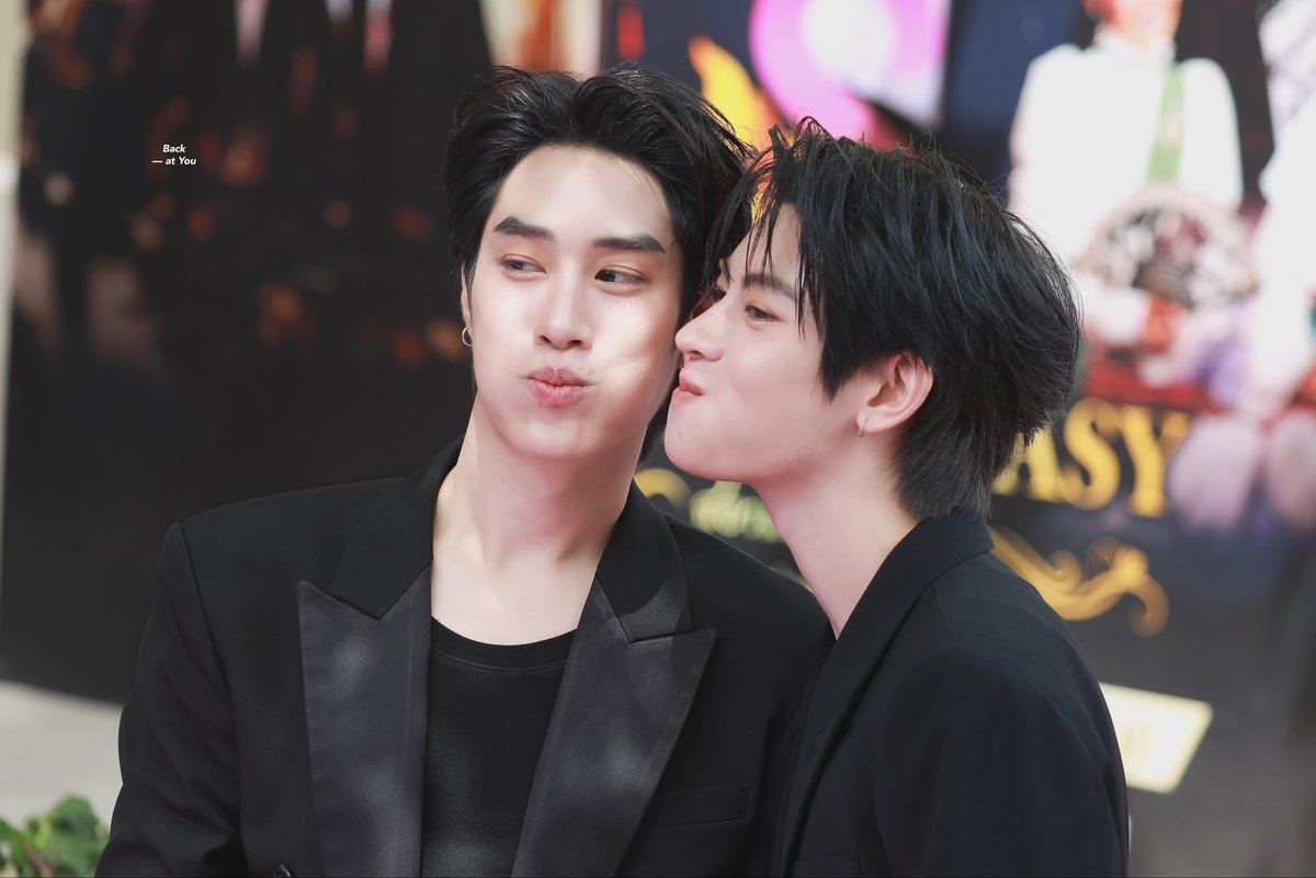 backattyou's tweet image. 101825
— #TheViralHitsxDMD
จุ่มแก้มที่น่ารักที่สุดในโลก 💖🩵🤍
꒷˳ ♪ ‿ ★⸝⸝
#TleFisrtone #เติ้ลเฟิร์สวัน
⦂ #backattyoupic