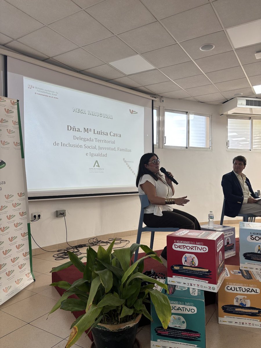 ⁦<a href="/VoluntariadoPAV/">Plataforma Andaluza de Voluntariado</a>⁩ ⁦<a href="/PVSsevilla/">Plataforma del Voluntariado de Sevilla</a>⁩ ⁦<a href="/pvoluntariado/">Plataforma del Voluntariado</a>⁩ 34 entidades se reúnen en ⁦<a href="/phombresevilla/">Proyecto Hombre Sevilla</a>⁩ bienvenidos a #Sevilla