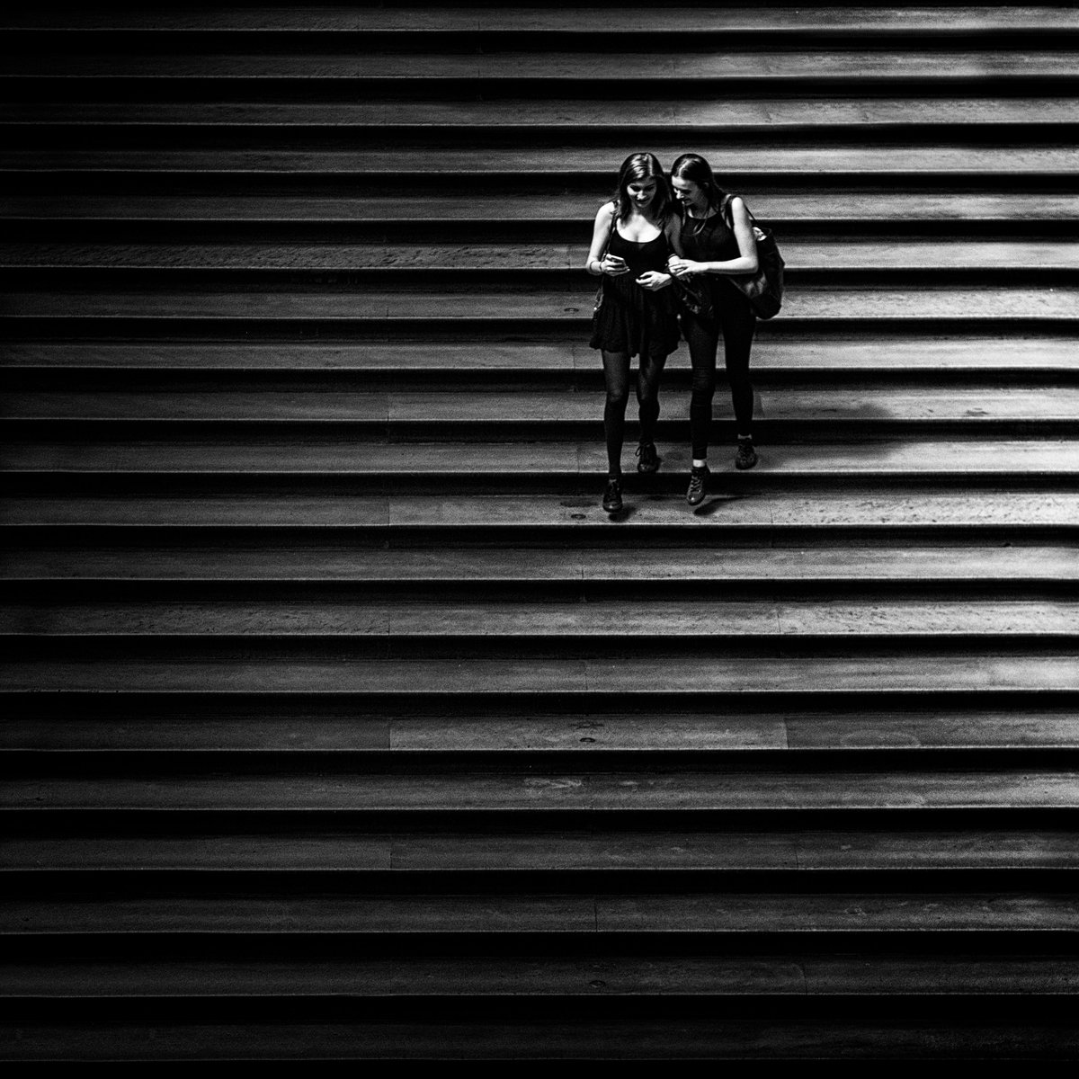 GM ❤️

I'm going to the theater with my friends today afternoon.
We'll also celebrate my official entry into SR with fish and raki ( dinner) in the evening😍
Nice plans for saturday right ? 
Btw my SR genesis collection is ready 🔥
London 2016.