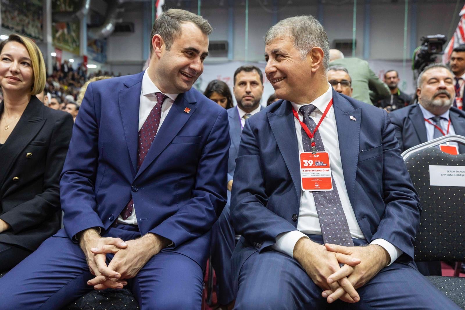 Dr. Cemil Tugay on X: "Cumhuriyet Halk Partimizin İzmir İl Kongresi'nde İl Başkanı olarak seçilen değerli kardeşim Çağatay Güç'ü, yönetimi ve delegelerimizi kutluyor, yeni görevlerinde başarılar ve kolaylıklar diliyorum. Birlik ve beraberlik