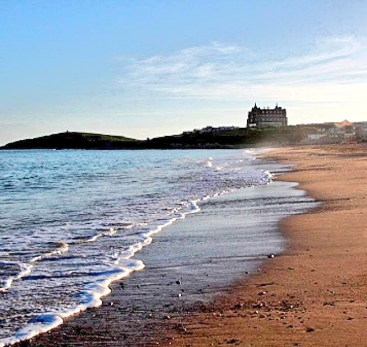 Good morning Weekend Wonders!🤩 Happy Saturday!😊 set the alarm clock to snooze ⏰ Take your coffee back to bed☕ It's time for some R&amp;R😴 Have a fab day folks!😘
#SaturdayVibes