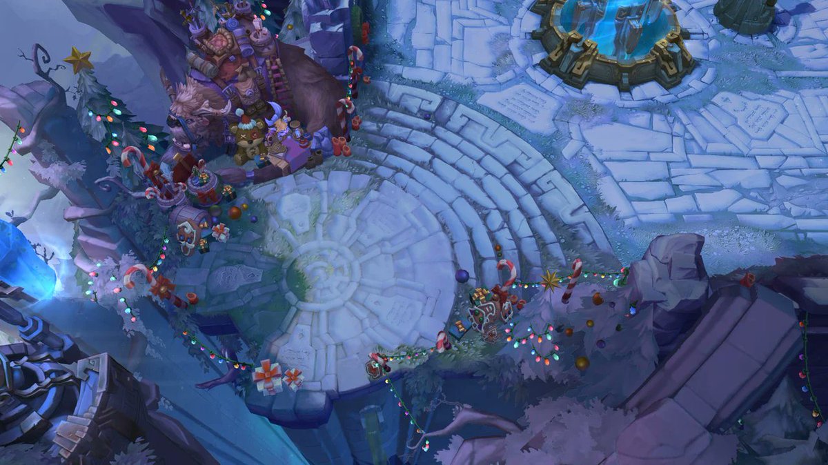 FragsterEN's tweet image. ❄️ The Winter Map returns to League of Legends! 🎄

Summoner’s Rift gets a snowy makeover with festive lights, Poros, and a sparkling snow globe Nexus! 🌨️✨
Arriving Nov 19, 2025 (Patch 25.13) — time to bring out those Winter skins! 🎁

#LeagueOfLegends #LoL #WinterMap