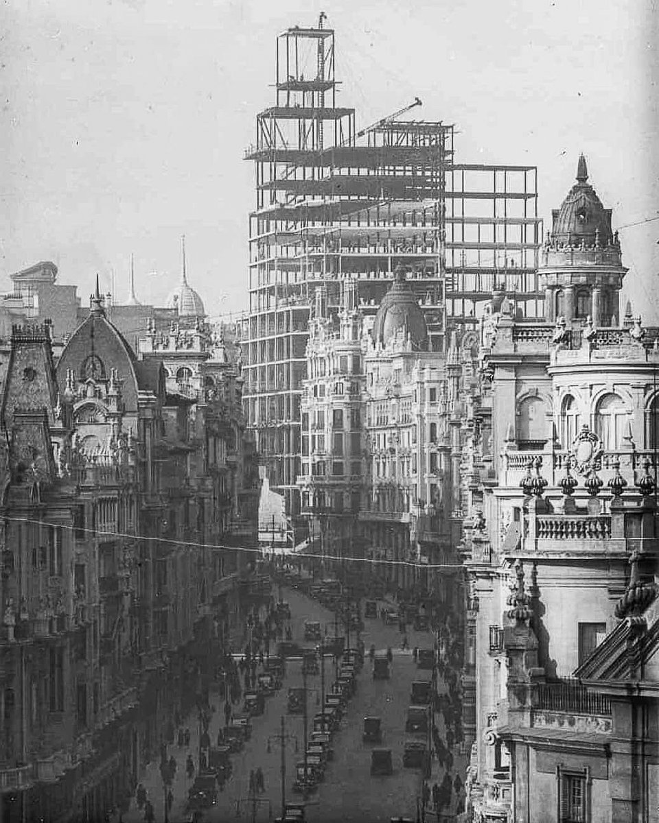 El Edificio Telefónica de Madrid en construcción. 1927-1930.