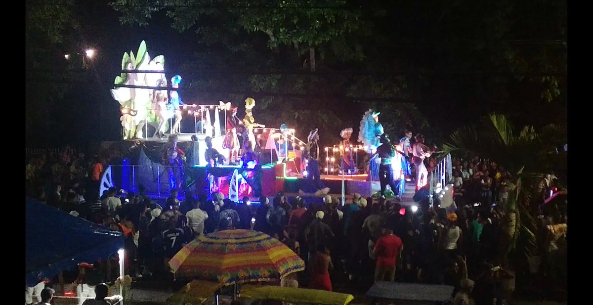 💃🏻Artemisa revive sus tradiciones con el Carnaval Artemiseño 2025, donde la magia y los colores se entrelazan en una noche de festejos.🕺🏻

#15AñosArtemisa 
#JuntosSomosMás
#ArTVNoticias