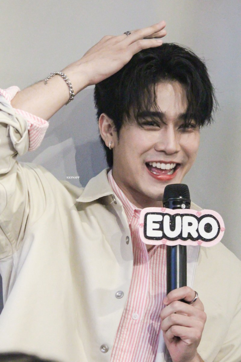 _KKSNAPP's tweet image. หวานเจี๊ยบบบบ💖🎀
HAPPY EURO DAY
#ShiningBirthdayWithEuro
#EuroYSWBirthday2025
#Euroyotsawat @euroyotsawat