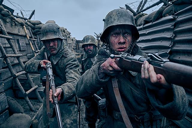 Letsstudyarts's tweet photo. 映画『西部戦線異状なし』観た。1930年版と2022年Netflix版両方面白かった。結末が凄まじい。ほぼいないと思うけど、観たことがない人は2022年版でいいので観てね。 https://t.co/oJVzWZs34y