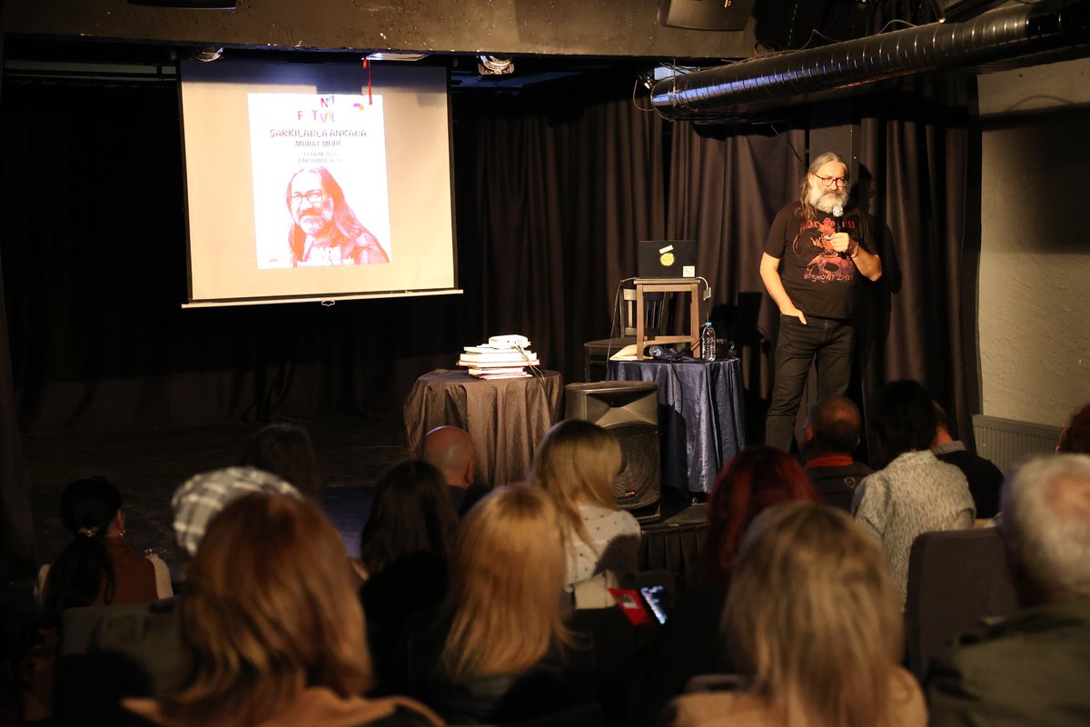 Ayrancı Fest etkinliklerinde 15 Ekim akşamı <a href="/PopDedik/">Murat Meriç 🌈</a> Murat Meriç "Şarkılarla Ankara" dedi; filmlerin, anıların, fotoğrafların eşlik ettiği keyifli şarkılar dinledik.

#ayrancıfest #ayrancımderneği