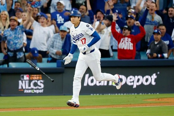 大谷翔平先發6局10K，單場三響砲，漫畫都不敢畫的劇情，前無古人，後無來者。

MLB季後賽國聯冠軍賽 #MLB