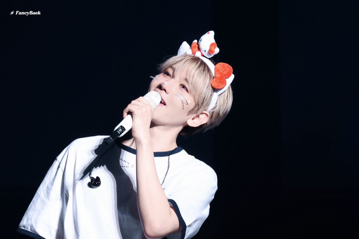 FancyBaek tweet media