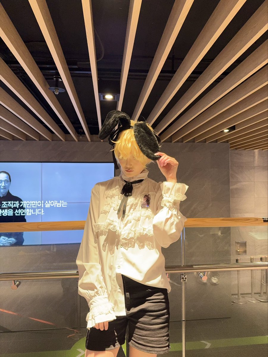 Tweet media one