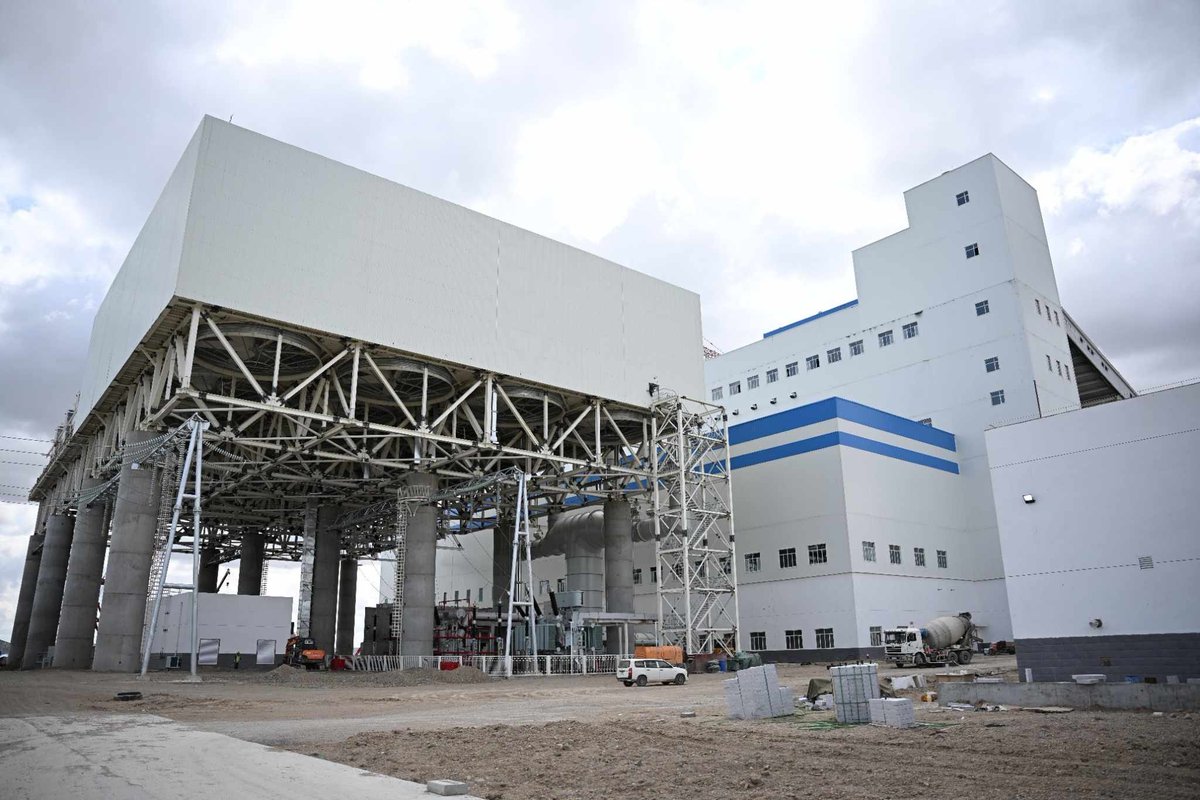 Улаанбаатар хот анх удаа дотоодын хөрөнгийн зах зээлд 500 тэрбум төгрөгийн бонд арилжаалж, үүний 300 тэрбум төгрөгийг Бөөрөлжүүт цахилгаан станцад хөрөнгө оруулсан. Улмаар тус станцын 150 МВт хүчин чадалтай эхний блокийг 2024 оны 12 дугаар сард ашиглалтад оруулж, төвийн нэгдсэн