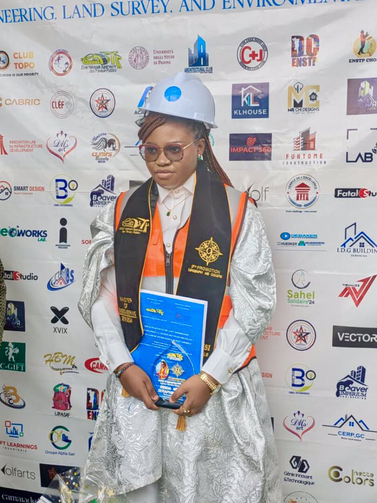 Soutenance de l’étudiante Mbida Minsi Séraphine Joëlle de l’Ecole Nationale Supérieure des Travaux Publics, filière Topographie et Cadastre jeudi  16 octobre 2025. 

Président du jury : Pr Mbessa  
Examinateur : Ing Leonard Kouoh
Rapporteur: Ing Ngouajio     

Mention : Très Bien