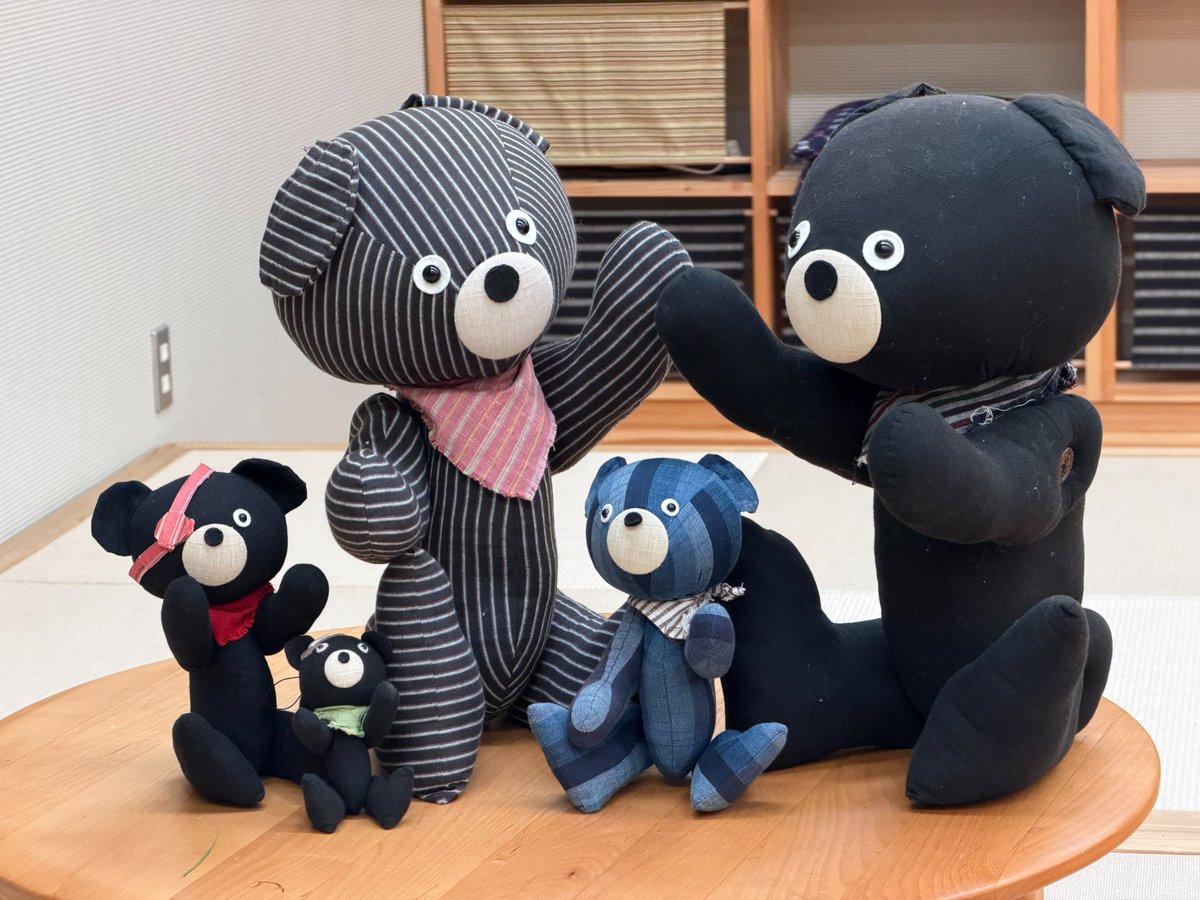 【けんぱくの #お誕生日 】昭和61年10月18日に開館した #福島県立博物館 。今日で39歳になりました。なんだべあーたちもお祝いしてくれたました。けんぱくファンの人がいっぱいいることが、最高のバースデープレゼント！今後も福島県立博物館をよろしくお願いいたします。