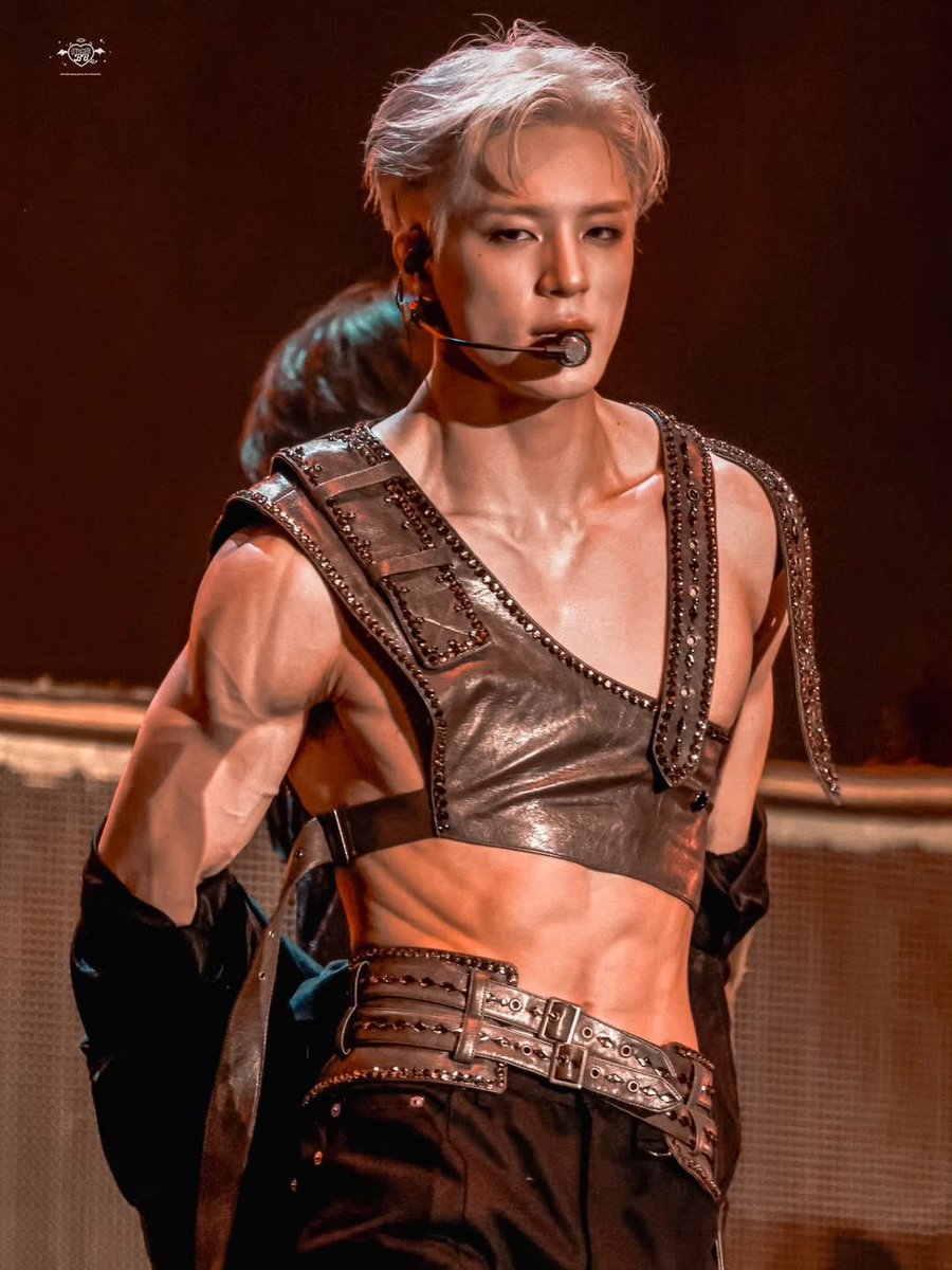 JenosNana_'s tweet image. I just opened the app bro 🧍🏻