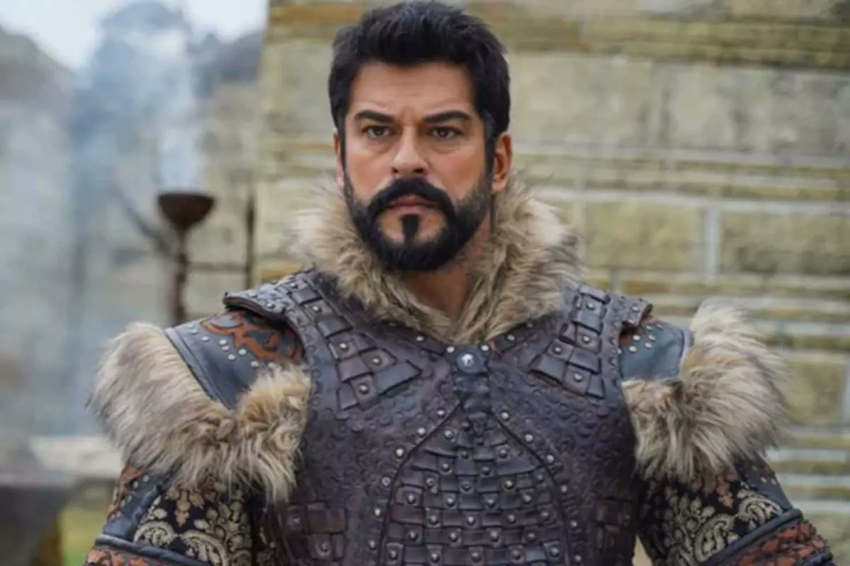 Burak Özçivit’in Mal Varlığıyla İlgili Spekülasyonlar Gündemde

minthaber.com.tr/burak-ozciviti…