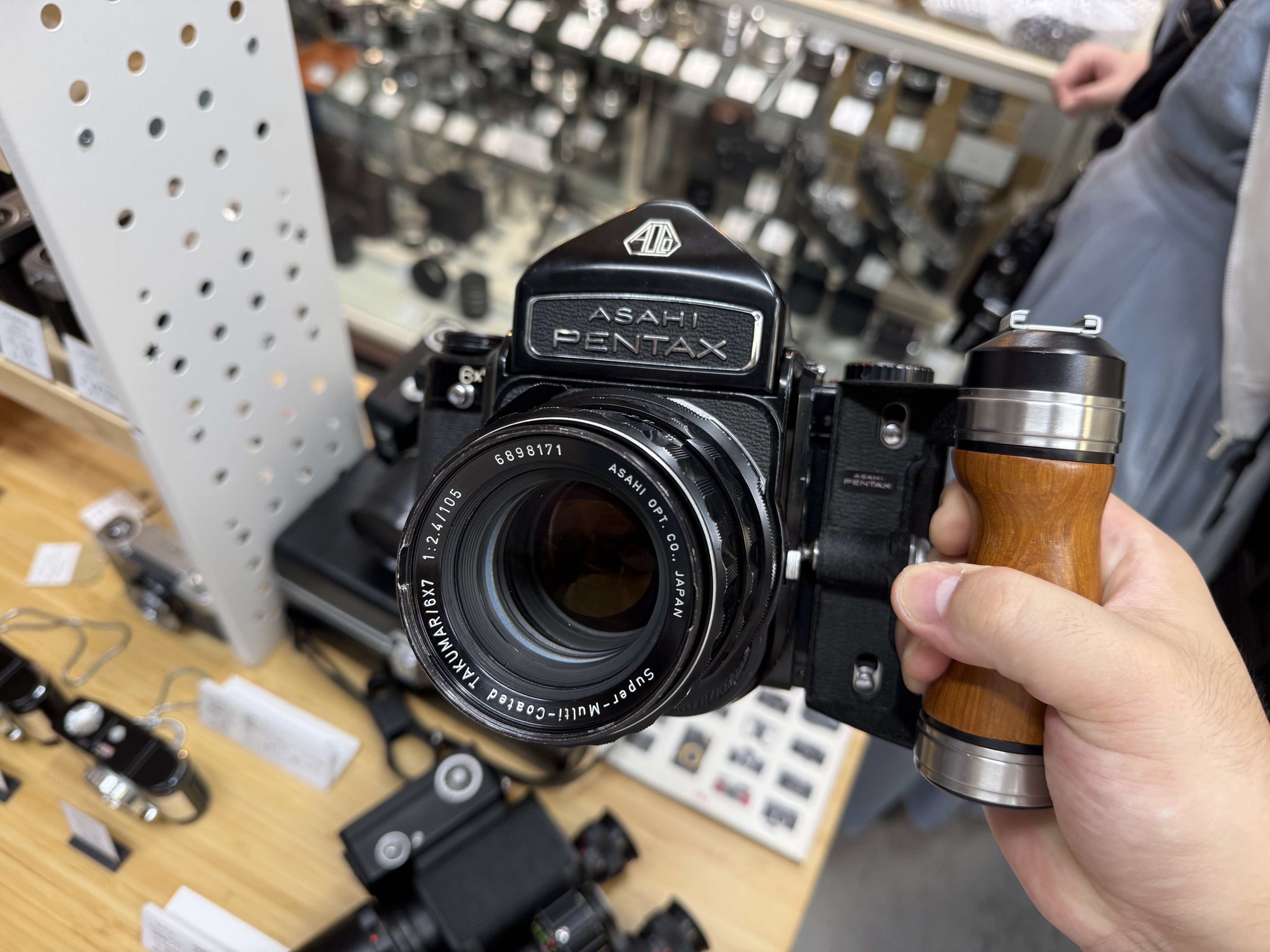 PENTAX 67 後期型 動作未確認 オマケ付き PENTAX 67 後期型 動作未確認 オマケ付き - メルカリ