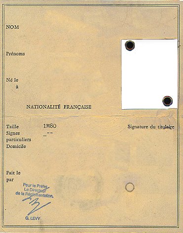 Leidy_Dragon's tweet image. Les pièces d'identité ressemblaient à ça il y a encore 30 ans, sans mention de sexe