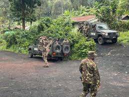 ClmentMuya2's tweet photo. 🚨LA BATAILLE DU NORD-KIVU:
Les Wazalendo de CMC o t affronté les RDF pendant plusieurs heures et ont fini par les déloger de #BITSI,et #MASHANGO.
La pression continue sur les ennemis qui se voient poursuivis en direction de MUHONGOZI.
KASHAVU et LULERE seront bientôt libérés https://t.co/LnZzfVgntu