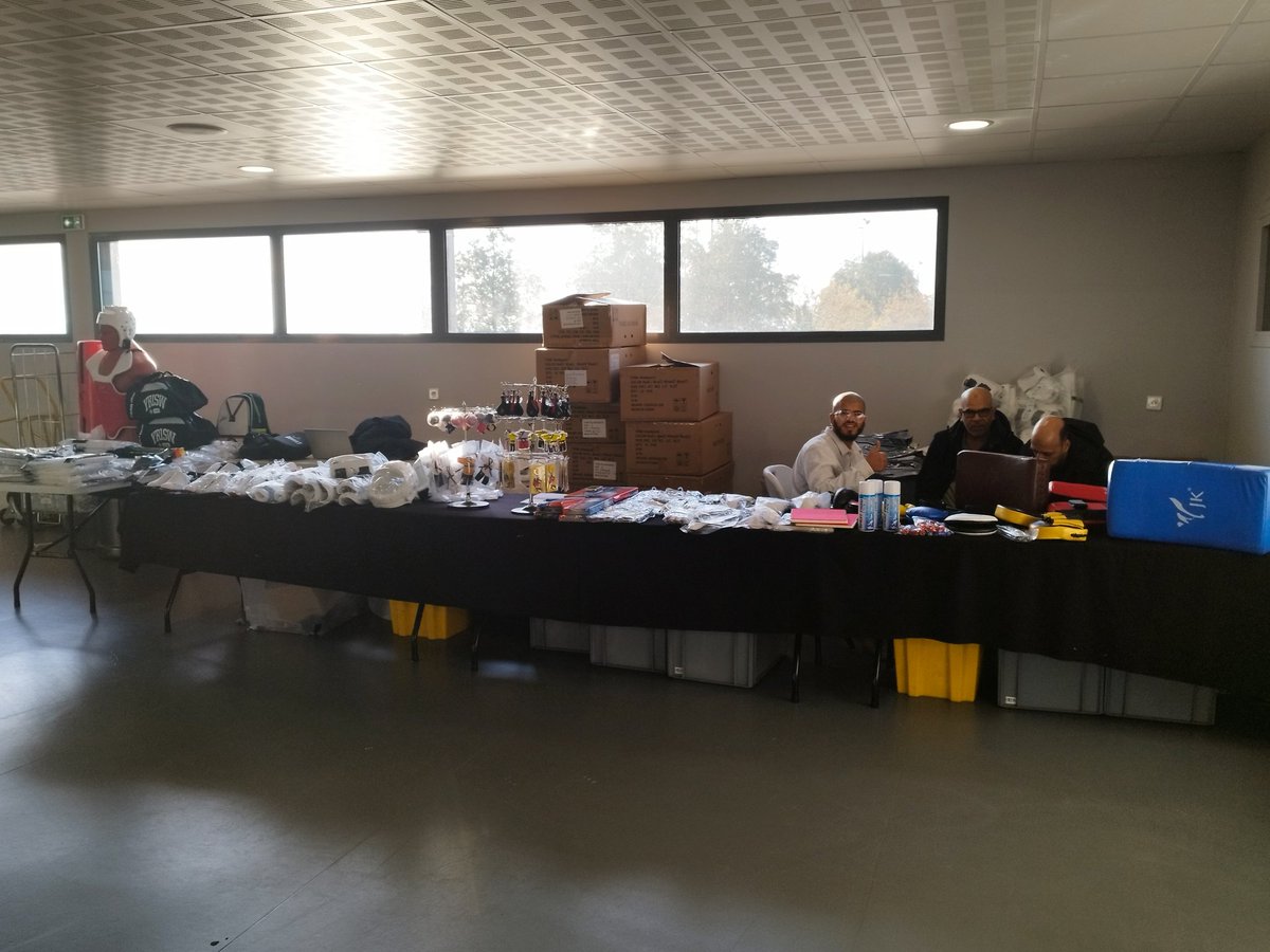 taekwondo au complexe sportif Jessy Owens 
c'est très spectaculaire