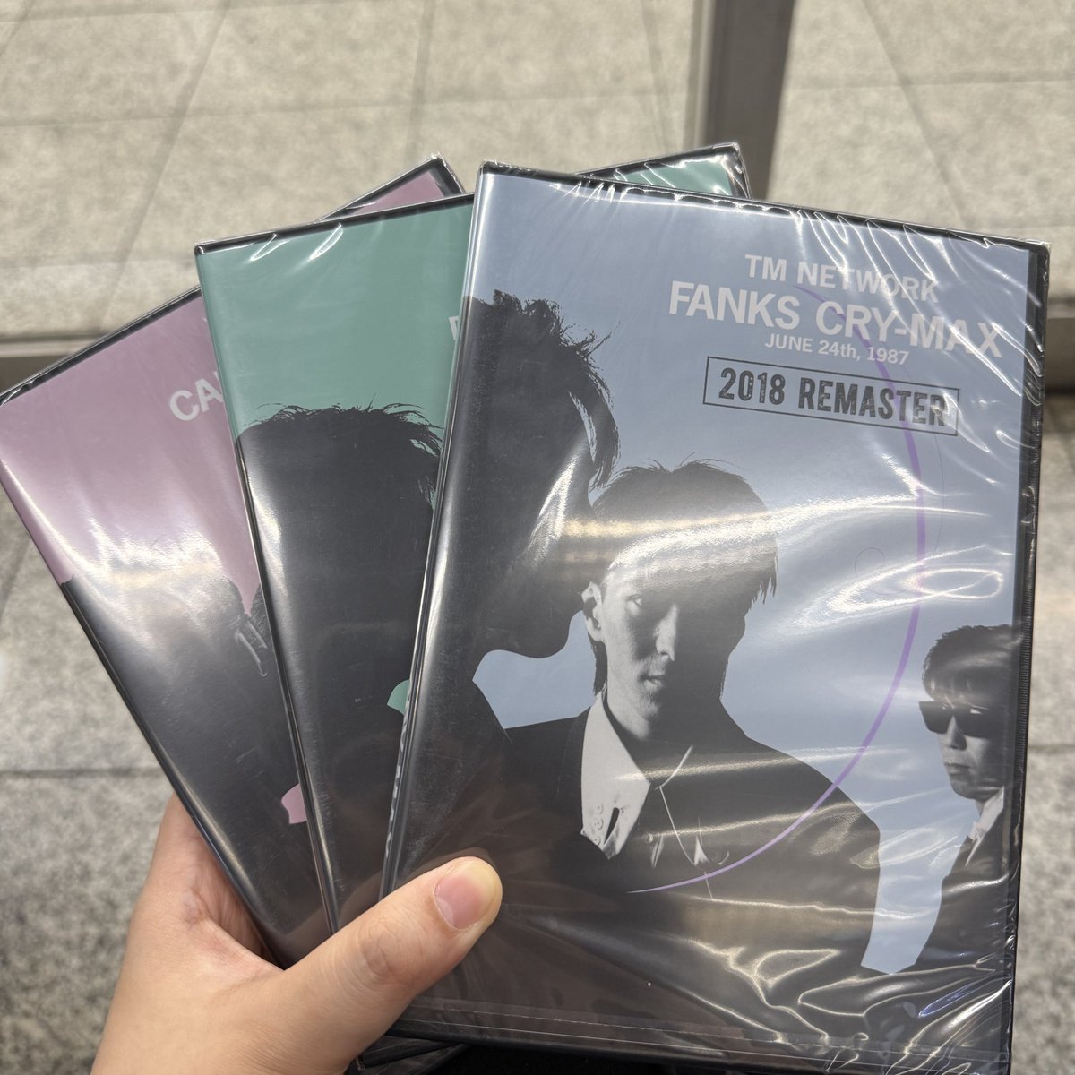 dbsdbs1303's tweet image. 이거 사려고 일본 왔다고 하면 믿으시겠나요
그럼그럼 사러 와야지 당연히

#TMNETWORK #FANKS
