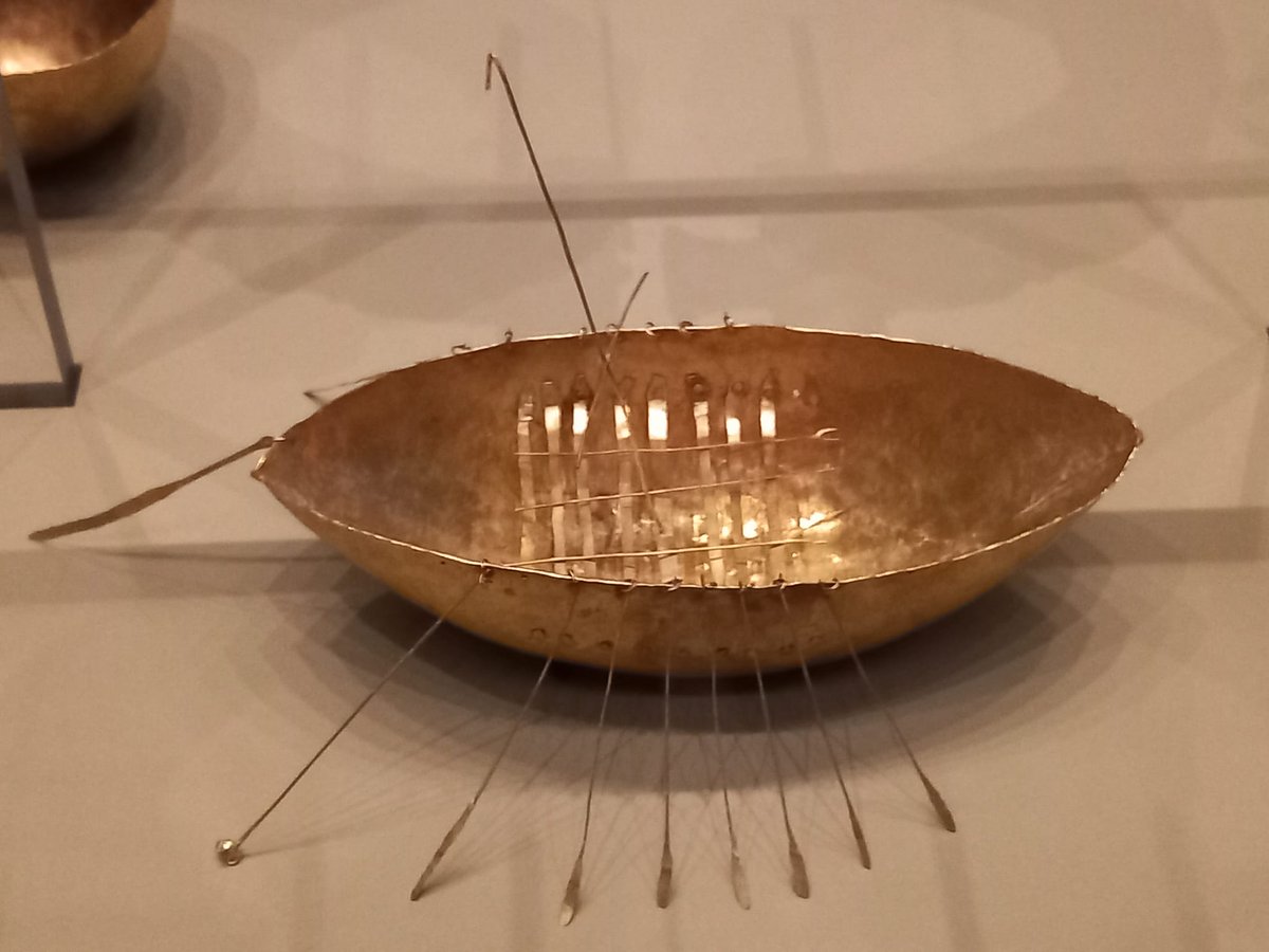 lorraineelizab6's tweet photo. My favourite archaeology discovery is the Broighter boat! Found in 1896 by Tom Nicholl/James Morrow near Limavady, Co. Derry. Some suggest that it was a votive deposit, perhaps to the Irish sea god Manannán mac Lir! Just look at the tiny oars! In @NMIreland 📷mine #ArchaeologyDay https://t.co/hgXW65lfEj