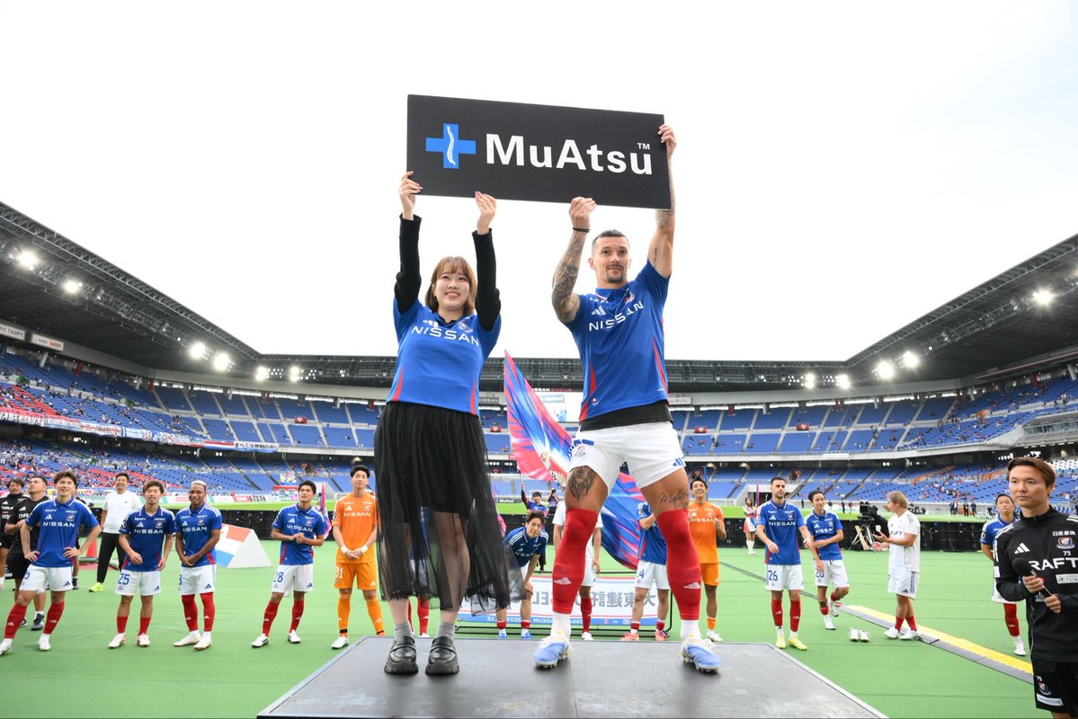 prompt_fmarinos's tweet image. 𝑆𝑇𝑈𝑁𝑁𝐼𝑁𝐺 𝑃𝐿𝐴𝑌𝐸𝑅𝑆 𝑂𝐹 𝐓𝐇𝐄 𝐌𝐀𝐓𝐂𝐇!!👑👏
🌊 #谷村海那 選手
🟥 #ジェイソンキニョーネス 選手
⬜️ #ジョルディクルークス 選手
🟦 #植中朝日 選手
本日の試合で、4名の選手が圧倒的な存在感を放ちました🌊
#fmarinos | #Jリーグ | #DKSELECT | #inゼリー | #MuAtsu |…