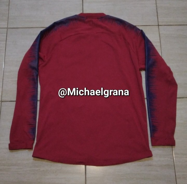 Michaelgrana's tweet photo. For Sale :

Barcelona Anthem Jacket 2018-2019
Size L
BNWOT
Original 
500.000 IDR

+6285715080066

#Jersey4Sale #Jacket4Sale

Tq 
@Jerseyforum
@adipati_store https://t.co/5uiYVUZls8