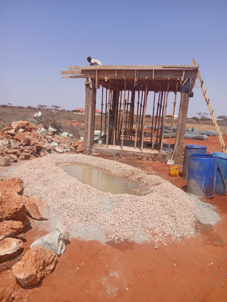 SDCSOM's tweet image. #JRPPhase2, our team is regularly monitoring water tank construction in #Bursaalax, #Goldogob &amp;amp; #Darasalaam in #Mudug region to ensure compliance and quality. Works are advancing as planned — stay tuned for a documentary highlighting the completed tanks and impact on community.