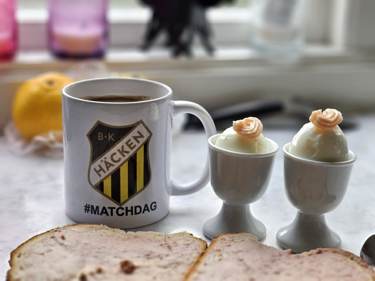 aljapaco's tweet photo. Idag ses vi på Hisingen igen! #Matchdag #häcken 💞🐝💛🖤 https://t.co/tSTCKeDGcd