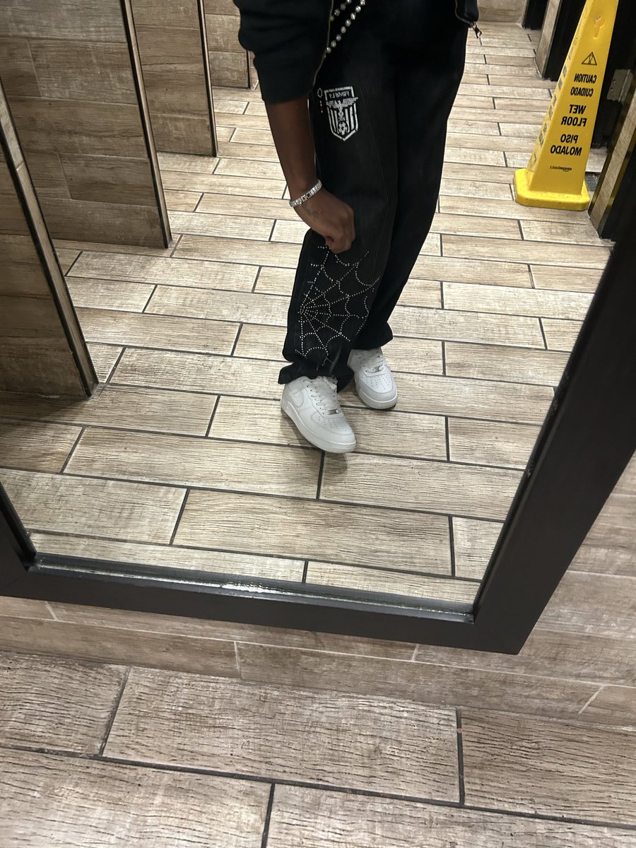 I cant save her… tweet media