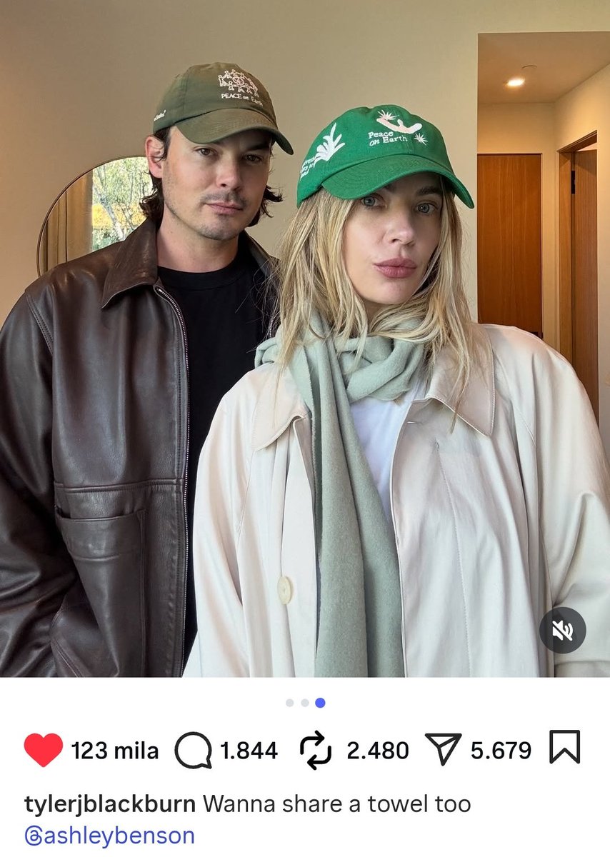 SilverGloria13's tweet image. The caption ☠️ 
I hope they never stop playing with our #Haleb feelings 😍