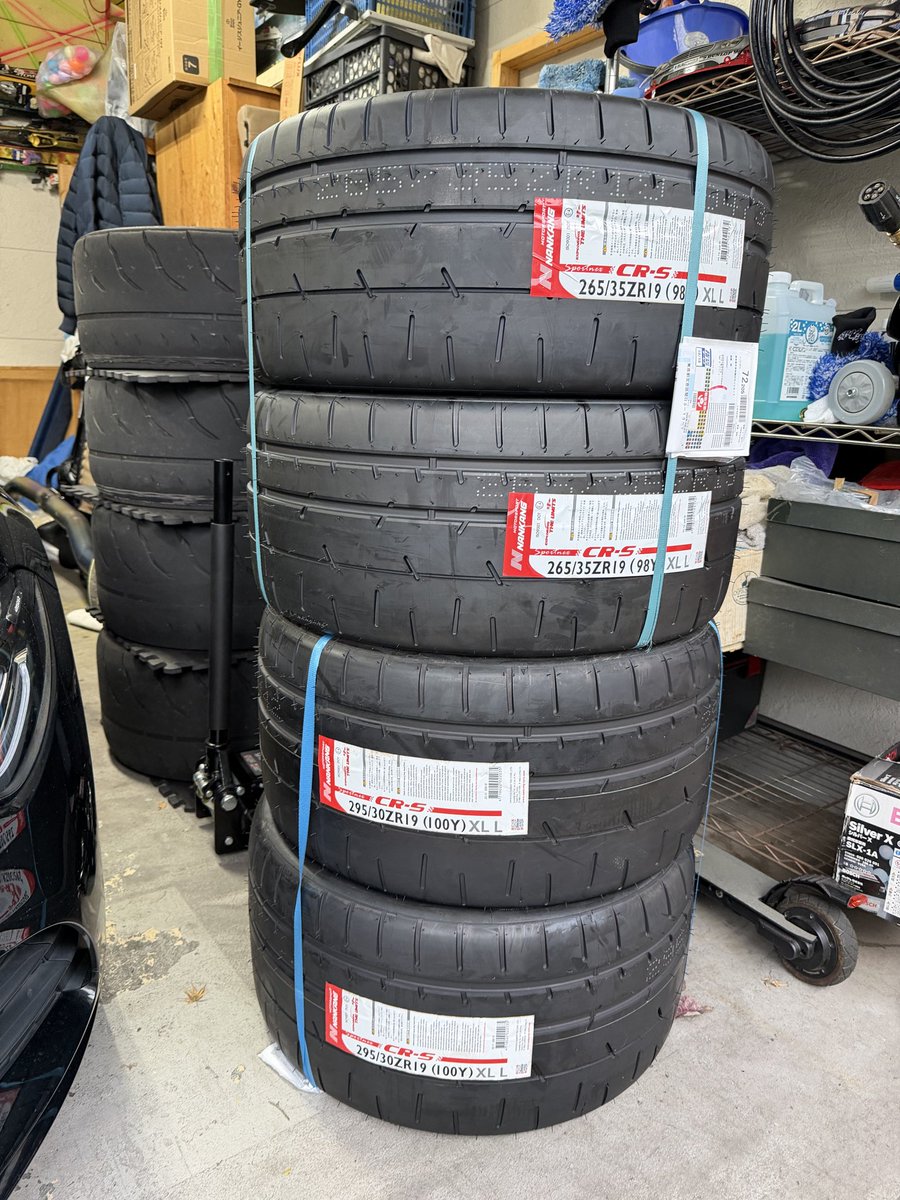 ニュータイヤ！
すごい美味しそう！