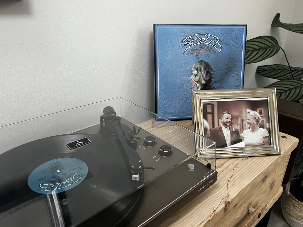 Today’s chilled choice. #TheEagles 😎