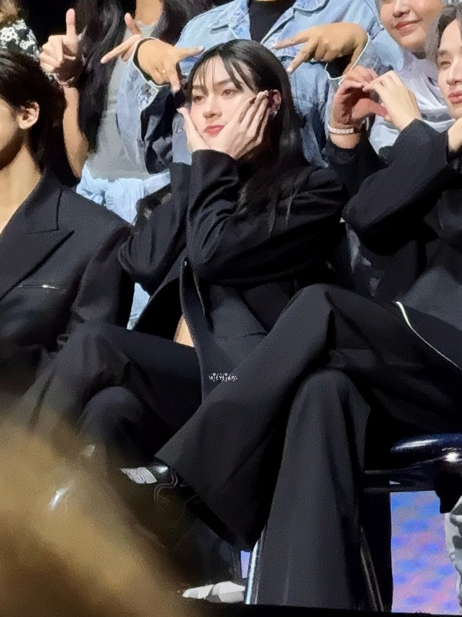 Eieyeian's tweet image. อยากบีบแก้มเด่กกกกก

LYKN RISE AT DUSK
#LYKNDuskAndDawnConcertD1
#Lego_Rapeepong #LYKN