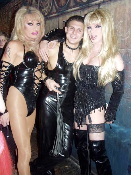 Happy weekend, bitches!